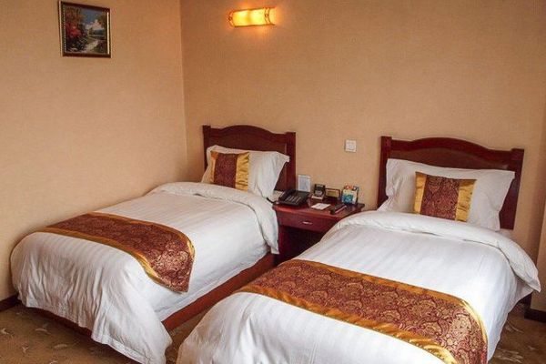 Huifeng Hotel (Tieling)